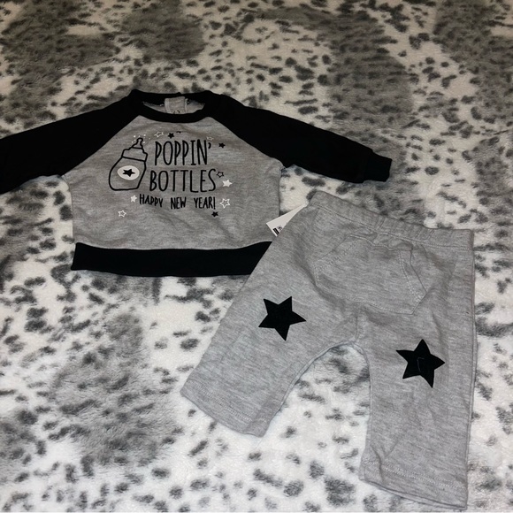 Way to Celebrate! Outfit - Picture 1 of 9